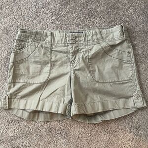 The North Face Gray Shorts Size 8